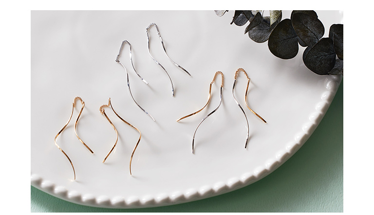 Swing Pierced Earrings|TSUTSUMI(ジュエリーツツミ Swing Pierced Earrings|TSUTSUMI(ジュエリーツツミ