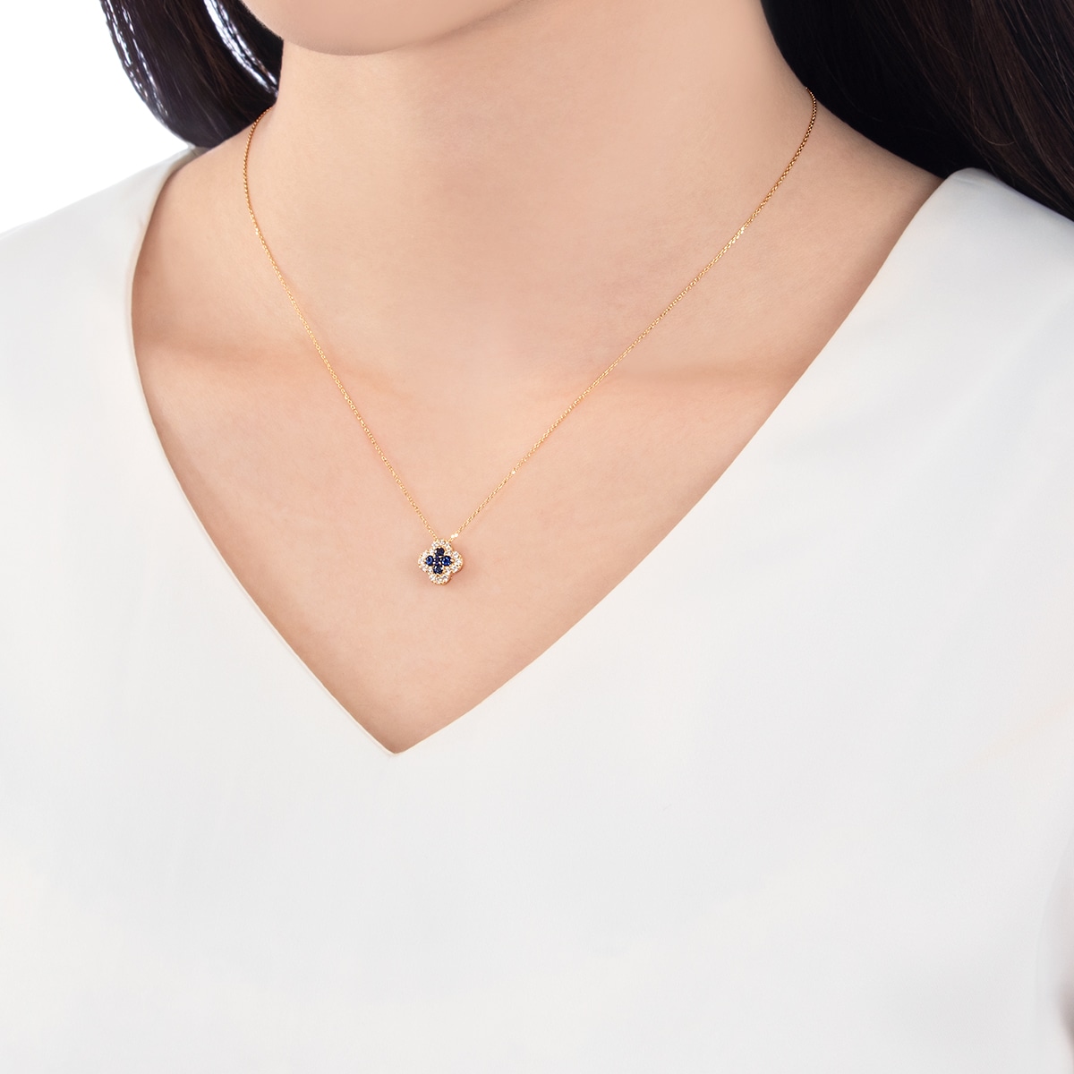 K18�C�G���[�S�[���h�T�t�@�C�A�l�b�N���X