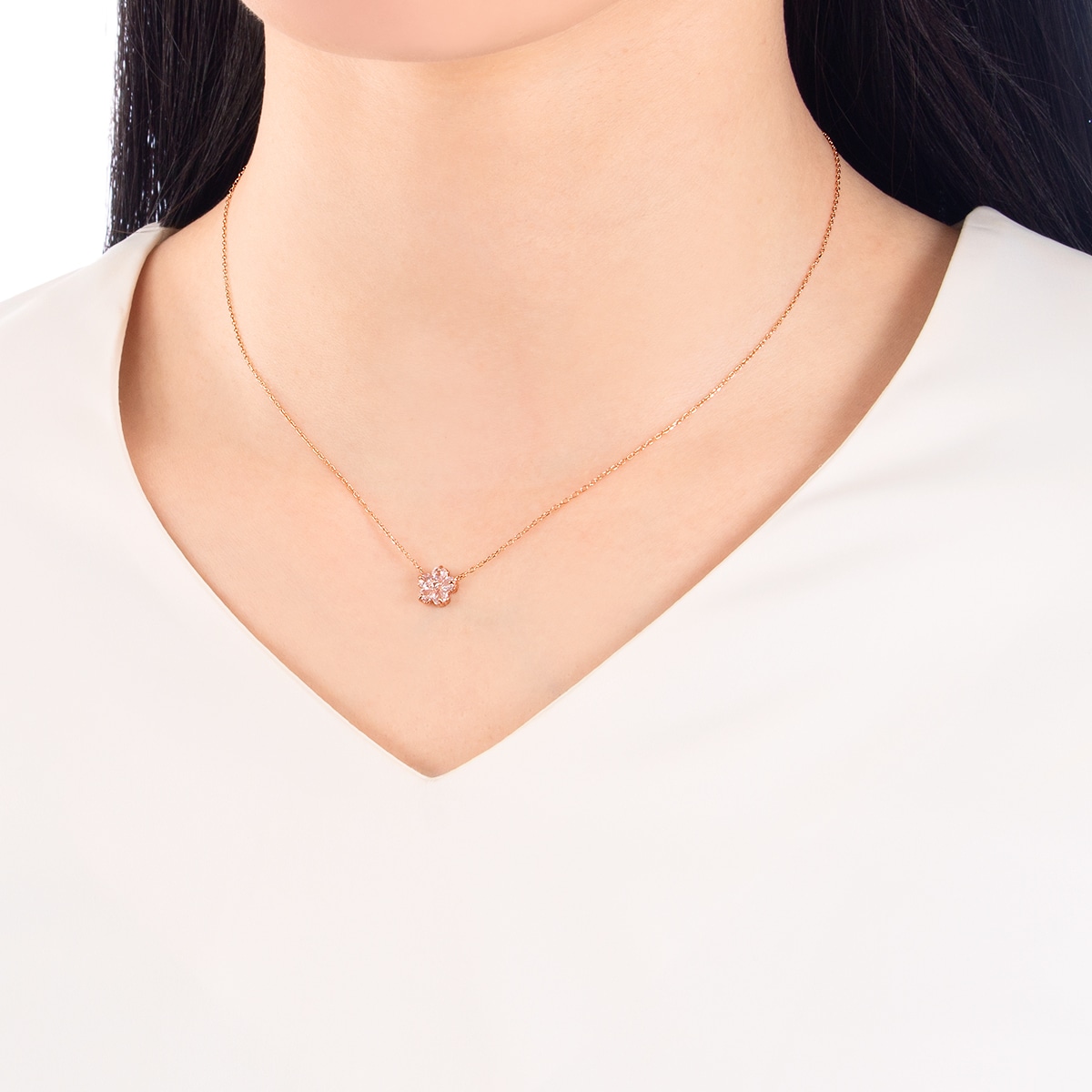 K10�s���N�S�[���h���[�Y�N�H�[�c�l�b�N���X