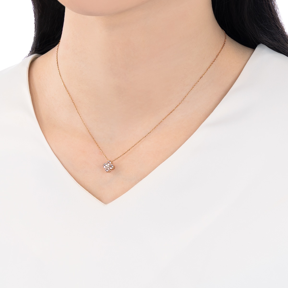 K10�s���N�S�[���h�����K�i�C�g�l�b�N���X