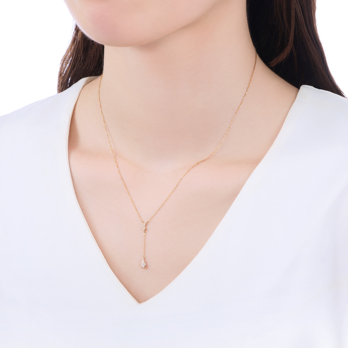 K18�C�G���[�S�[���h�_�C�������h�l�b�N���X
