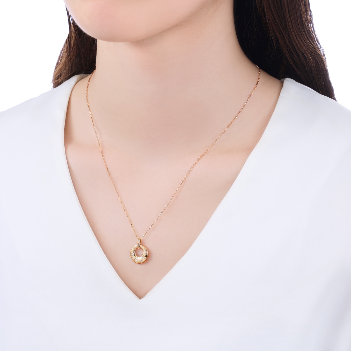 K18�C�G���[�S�[���h�_�C�������h�l�b�N���X