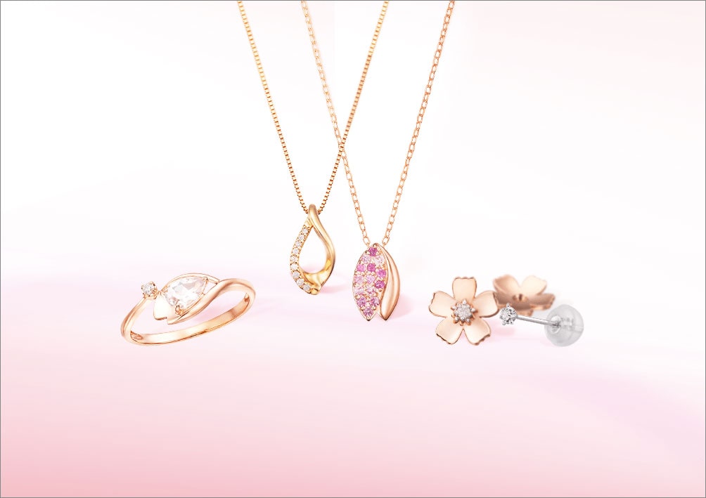 �y2025�N �G��sweet4�����f�ځz�T�C�Y�̈قȂ�n�[�g�̃s�A�X�ƃC���[�J�t�����킹�āc�����N�X�ȋP���Ŋ�����n�[�g�̑�l�����W���G���[�R�[�f