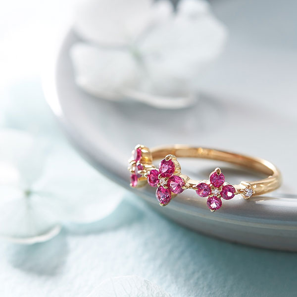 �y7���̒a���΁E���r�[�z�����ɑ��邲�J�����r�[