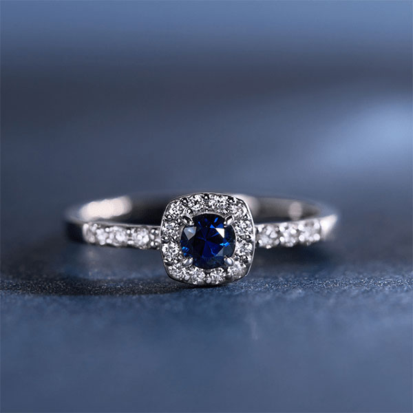 �y9���̒a���΁E�T�t�@�C�A�z�����̍Ȃɑ���T�t�@�C�A�̌����w�ցE����w��