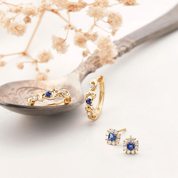 �y9���̒a���΁E�T�t�@�C�A�z���܂ł��A�����Ă��ꂩ����c���ӂ₨�j�������߂ėF�B�ɑ���A���V�X�g