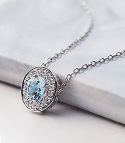 �_�C�������h�ň͂܂ꂽ�������̂���������A�N�A�}�����̃l�b�N���X���N���X�}�X����w�K���Ȏv���o�ɂ���v���[���g�Ɂc�v���`�i�A�N�A�}�����l�b�N���X