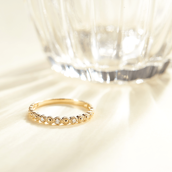 ���i�g���̃����O�Ƃ�