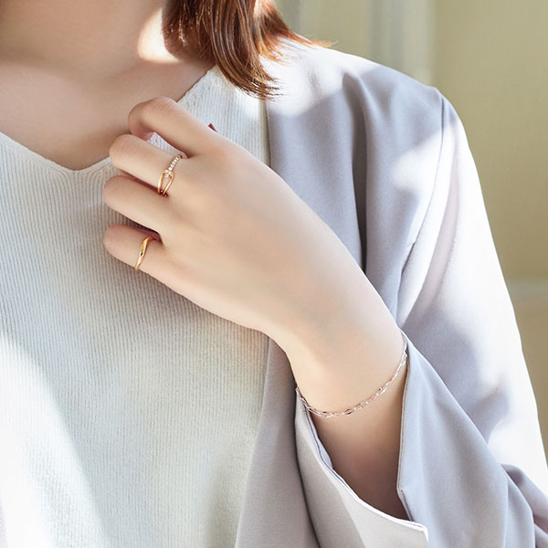 �J�W���A���ȃI�t�B�X�X�^�C���ɉf����茳�R�[�f